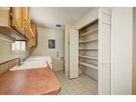 2320 NE 110th Place Vancouver WA 98686