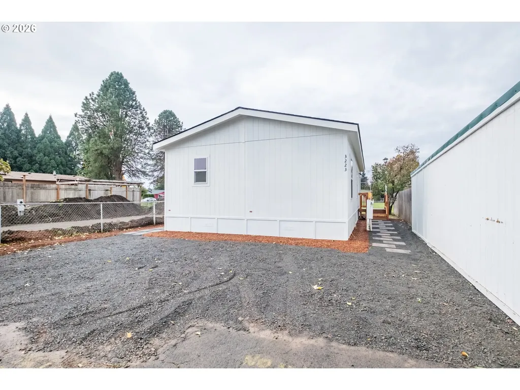 3223 Comber Court Salem OR 97305