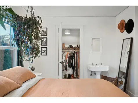 5335 NE Mallory Avenue Portland OR 97211