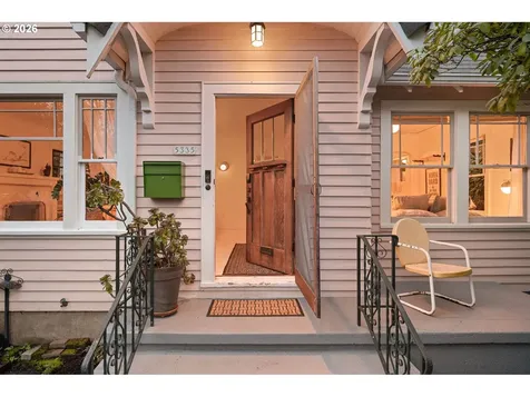 5335 NE Mallory Avenue Portland OR 97211