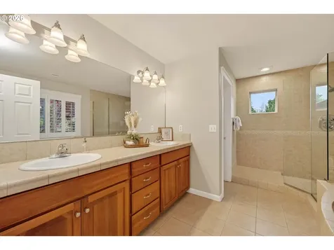 301 NW 152nd Street Vancouver WA 98685