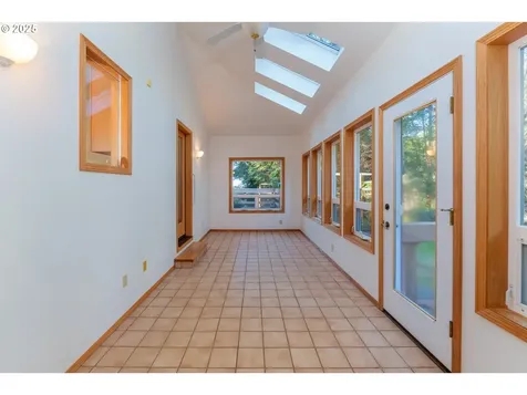 47466 Fern Ridge Road Langlois OR 97450