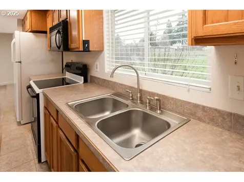 1750 Taney Street Eugene OR 97402