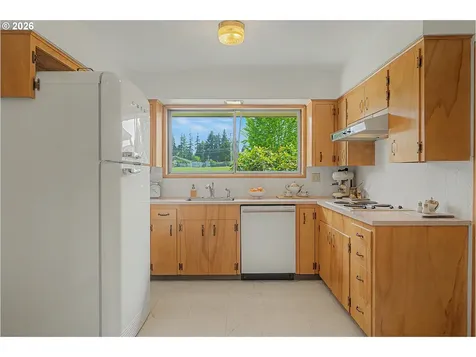 14045 NE Sacramento Street Portland OR 97230