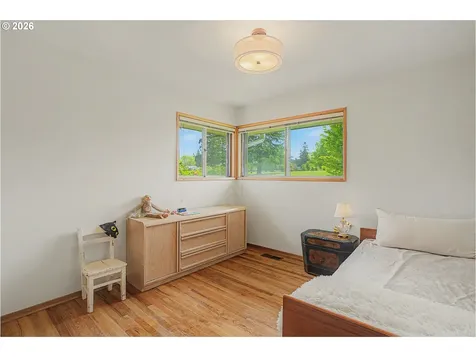 14045 NE Sacramento Street Portland OR 97230