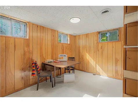 14045 NE Sacramento Street Portland OR 97230
