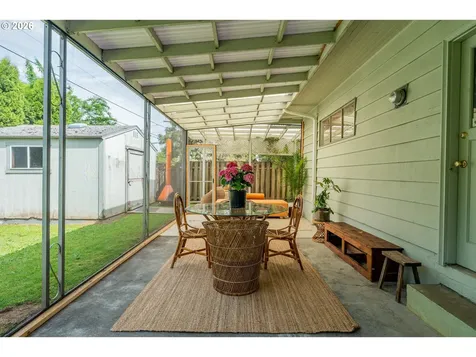 14045 NE Sacramento Street Portland OR 97230