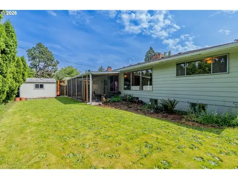 14045 NE Sacramento Street Portland OR 97230