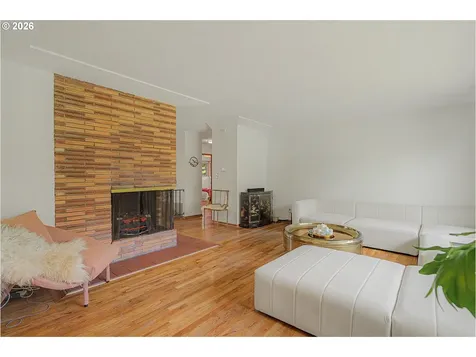 14045 NE Sacramento Street Portland OR 97230