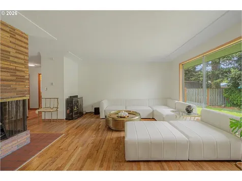 14045 NE Sacramento Street Portland OR 97230