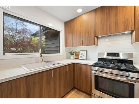 5431 SW 53rd Avenue Portland OR 97221