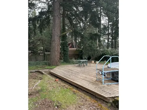 1742 SE 142nd Place Portland OR 97233