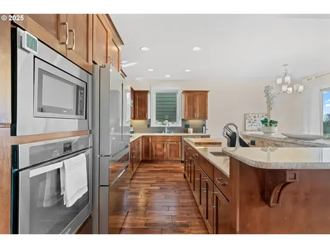 626 N V Street Washougal WA 98671