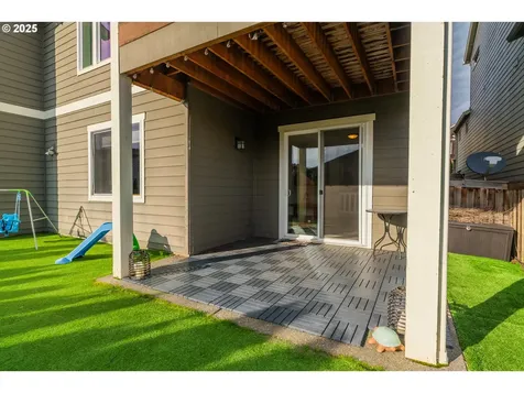 626 N V Street Washougal WA 98671