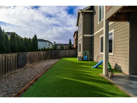 626 N V Street Washougal WA 98671