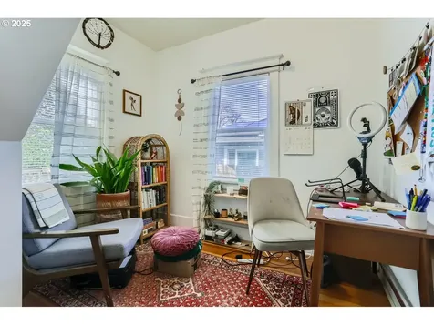 5925 N Campbell Avenue Portland OR 97217