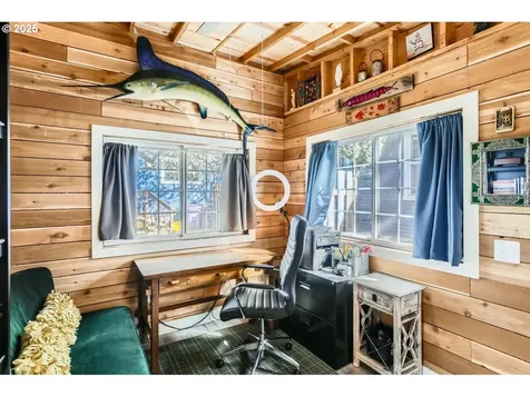 5925 N Campbell Avenue Portland OR 97217