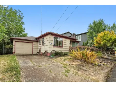 7618 SE Clay Street Portland OR 97215