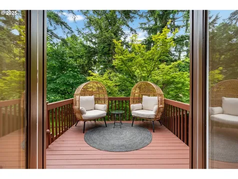 2386 W 9th Street Washougal WA 98671