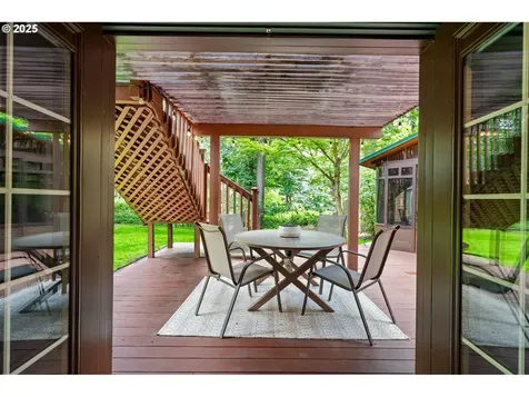 2386 W 9th Street Washougal WA 98671