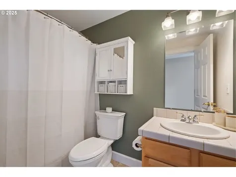 2386 W 9th Street Washougal WA 98671