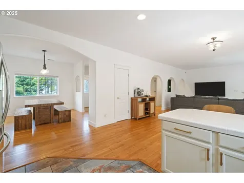 2386 W 9th Street Washougal WA 98671