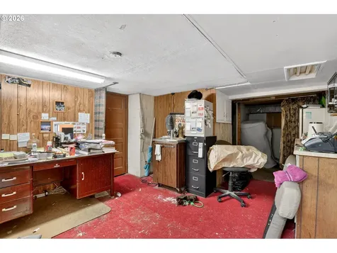 5829 SE Boise Street Portland OR 97206
