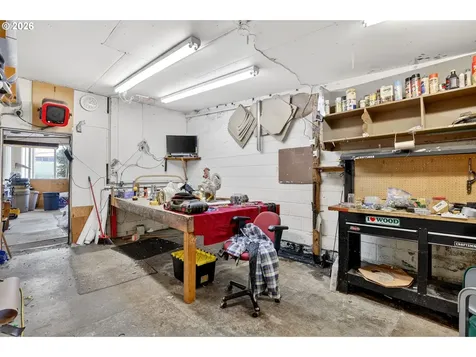 5829 SE Boise Street Portland OR 97206
