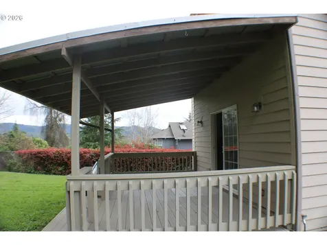 439 Chandler Drive Roseburg OR 97471