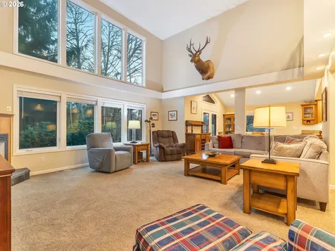 702 SW Juniper Avenue Warrenton OR 97146