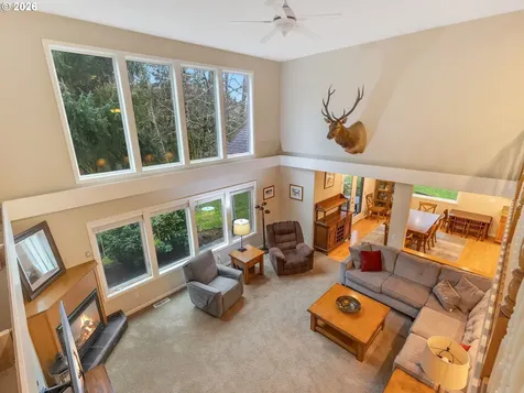 702 SW Juniper Avenue Warrenton OR 97146