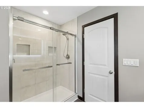 8278 SE Sky Vista Drive Amity OR 97101