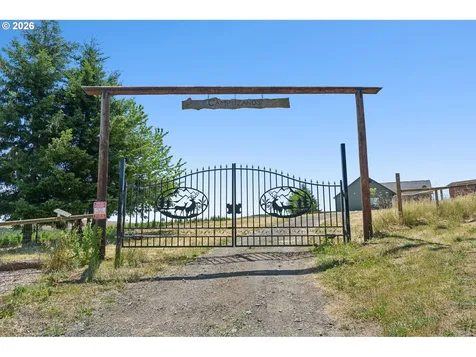 8278 SE Sky Vista Drive Amity OR 97101