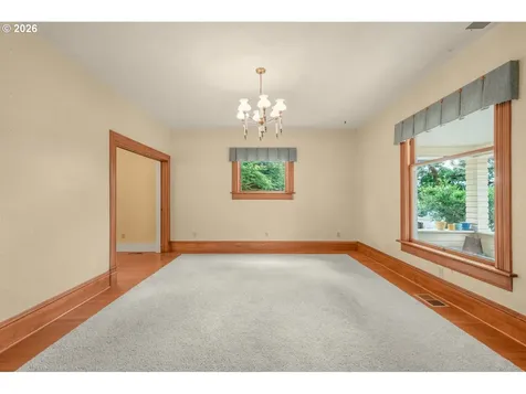 608 Locust Street Oakland OR 97462