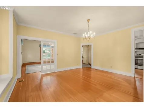 608 Locust Street Oakland OR 97462