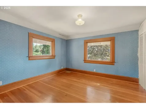 608 Locust Street Oakland OR 97462
