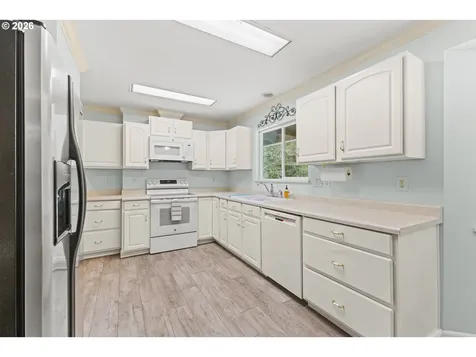 83224 Clear Lake Road Florence OR 97439