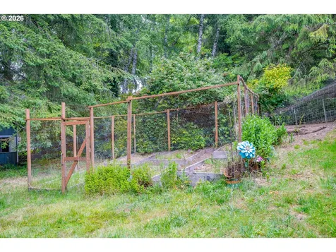 83224 Clear Lake Road Florence OR 97439