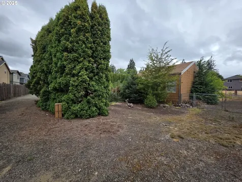 2633 Willamina Avenue Forest Grove OR 97116