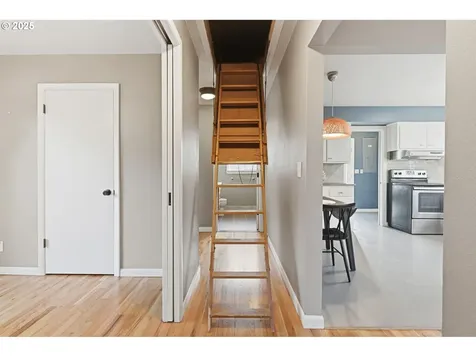 8502 N Hamlin Avenue Portland OR 97217