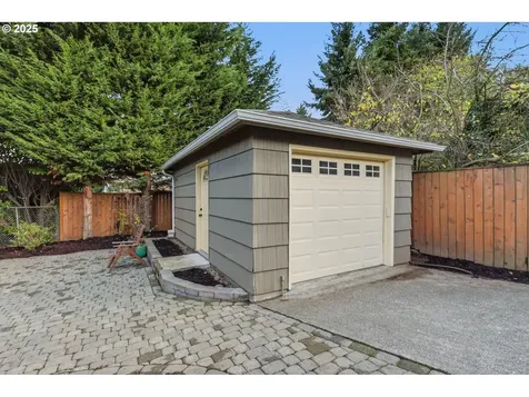 8502 N Hamlin Avenue Portland OR 97217