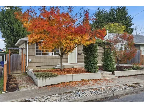 8502 N Hamlin Avenue Portland OR 97217