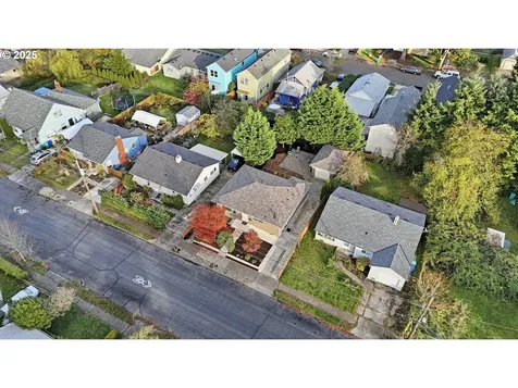 8502 N Hamlin Avenue Portland OR 97217