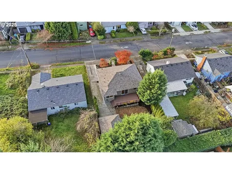 8502 N Hamlin Avenue Portland OR 97217