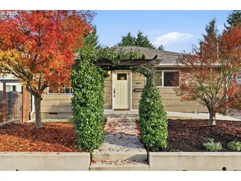 8502 N Hamlin Avenue Portland OR 97217