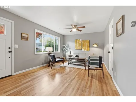 8502 N Hamlin Avenue Portland OR 97217