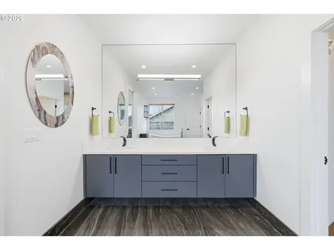 1345 N R Street Washougal WA 98671