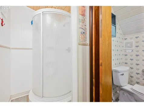 10 W Cape Horn Road Cathlamet WA 98612