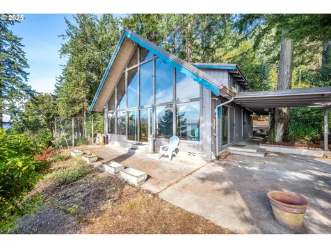 10 W Cape Horn Road Cathlamet WA 98612