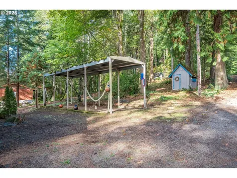 10 W Cape Horn Road Cathlamet WA 98612